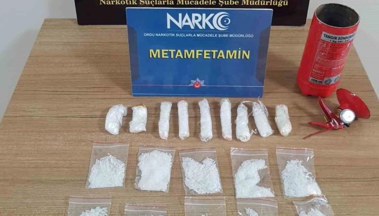 KAMP SANDALYESİNDE UYUŞTURUCU ÇIKTI