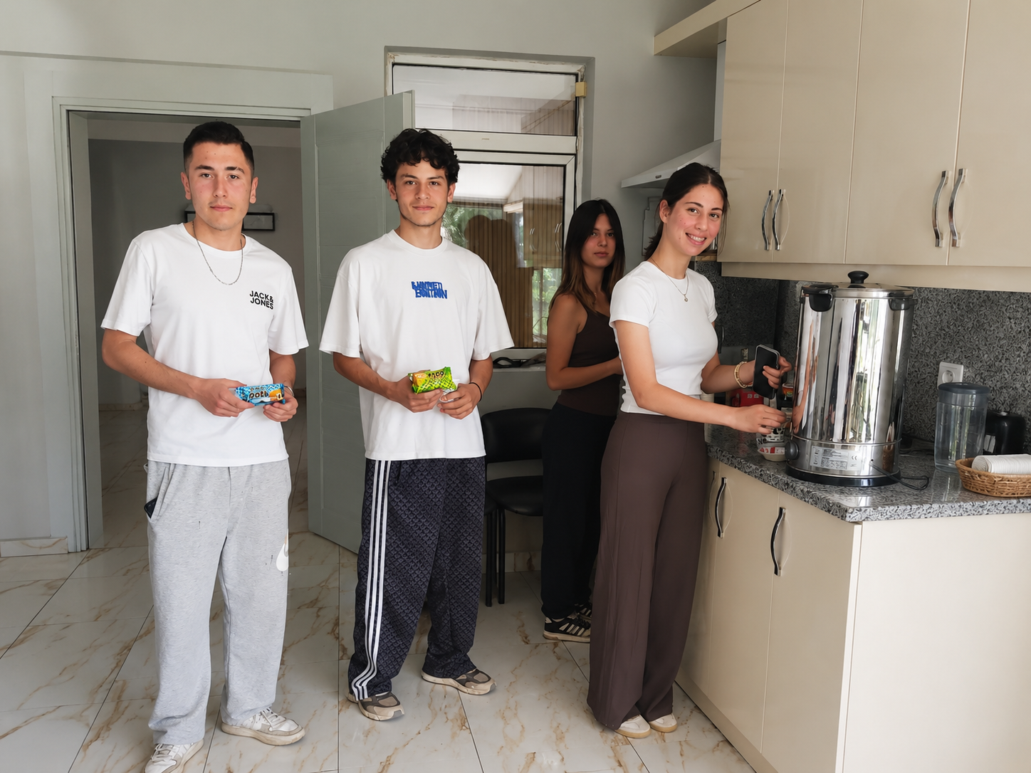Gençlere Sıcak Destek: "Başarı, Vazgeçmeyenlerin Olacaktır"