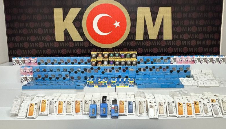 KOM EKİPLERİNDEN KAÇAKÇILARA DARBE