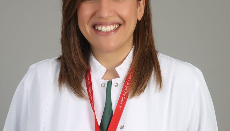 YAZ AYLARINDA MİGREN VE BAŞ AĞRISINI EN AZA İNDİREN 7 ÖNERİ
