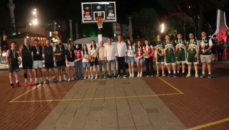 SOKAK BASKETBOLU TURNUVASI NEFES KESTİ