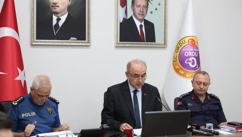VALİ EROL: “HUZUR İÇİN SAHADAYIZ”   
