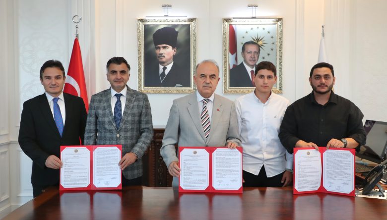 HAYIRSEVERDEN EĞİTİME DESTEK
