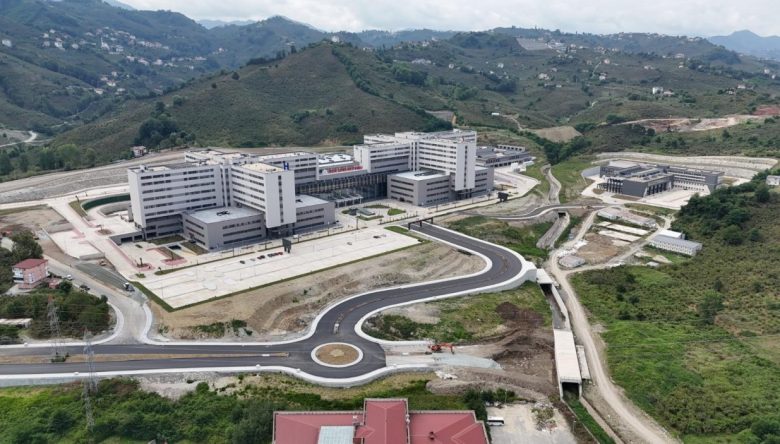 ŞEHİR HASTANESİ’NE 4 BİN ARAÇLIK OTOPARK