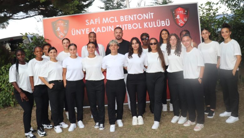 ÜNYE KADIN FUTBOL TAKIMI’NDAN SÜPER LİG’DE İLK 6 HEDEFİ