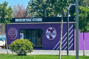 STORE MAĞAZASI TARAFTARLARLA BULUŞUYOR