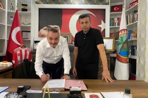 ÇATALPINAR’A HALI SAHA VE PORTATİF TRİBÜN