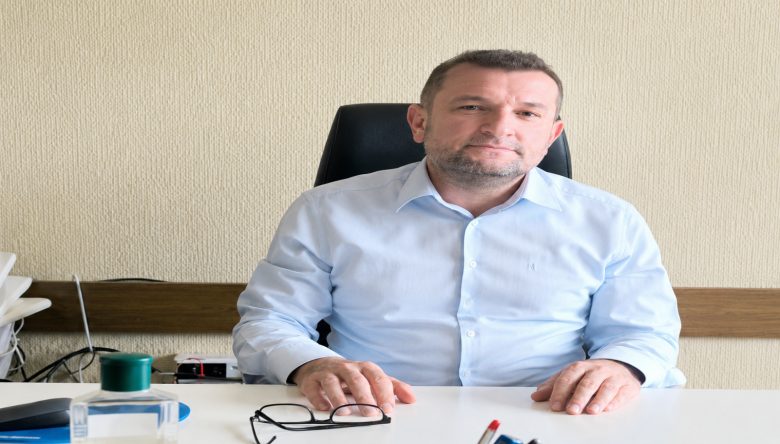 "MEMUR VE EMEKLİ ENFLASYONA EZDİRİLİYOR"