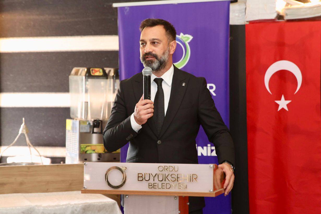 AK PARTİLİ SELMAN ALTAŞ İSTİFA ETTİ