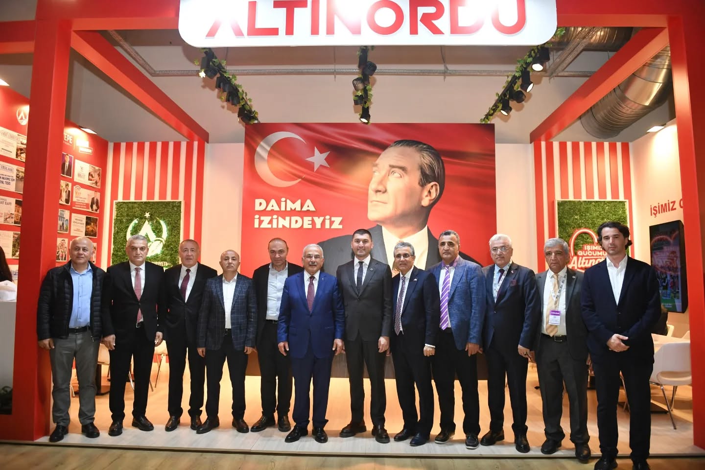 ALTINORDU BELEDİYESİ’NİN STANDINA YOĞUN İLGİ